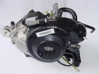 Motor 218cc benzine