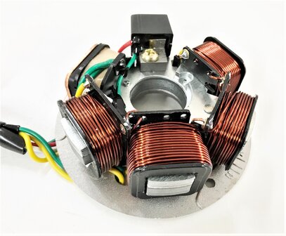 Stator / Dynamo 3-draads Ape P50 - imitatie