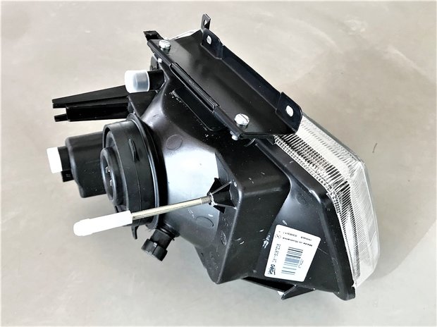 Koplamp Daihatsu / Porter met stelmotor - Links